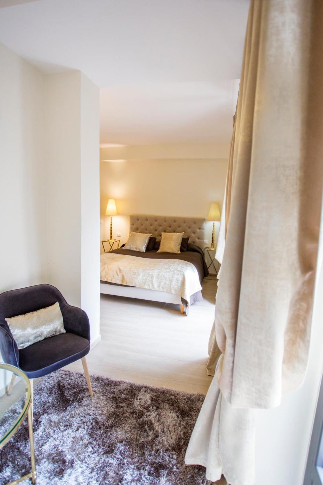 Miramare Apartments&Suites La Spezia Room photo